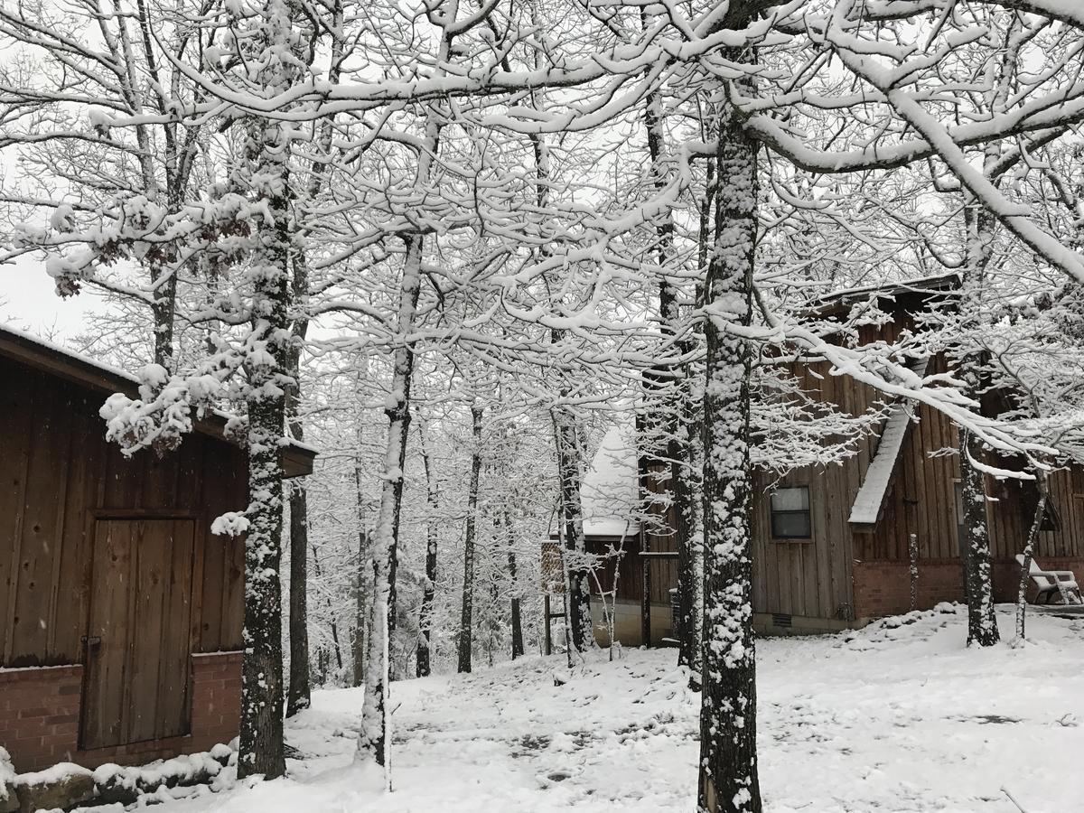 Norfork Lake Ozark Mountain Lodge Gamaliel Buitenkant foto